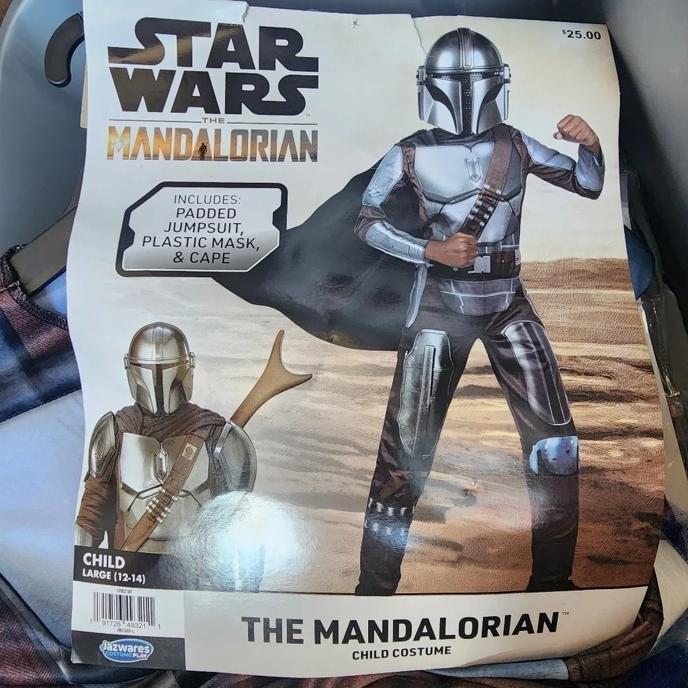 NWT STAR WARS The Mandalorian Halloween Costume Cosplay Child Large (12-14) New - Picture 6 of 8